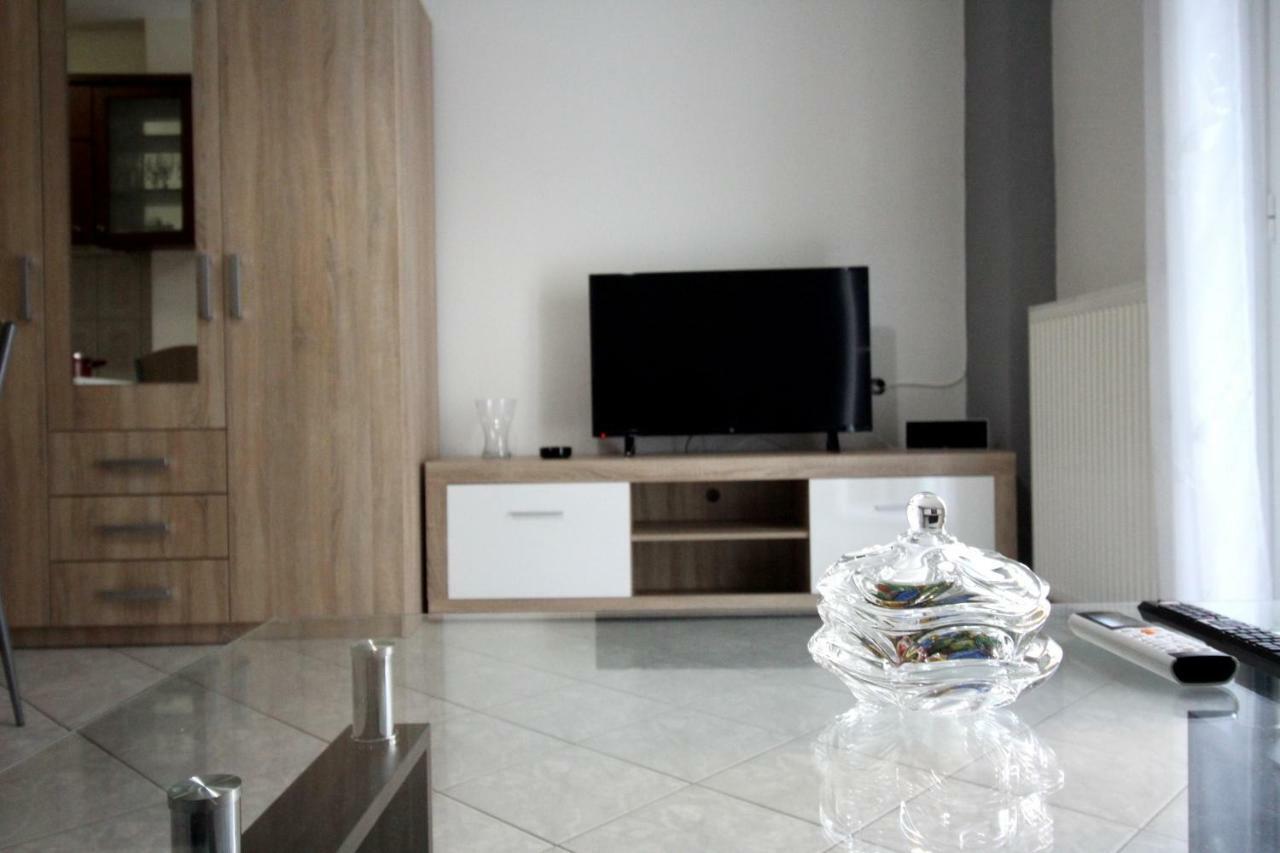 Dimitris Flat Lägenhet Neoi Epivatai Exteriör bild